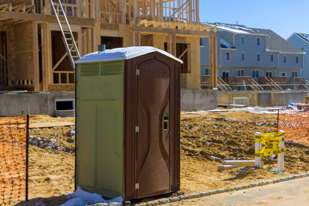 Best Emergency porta potty rental  in De Pere, WI